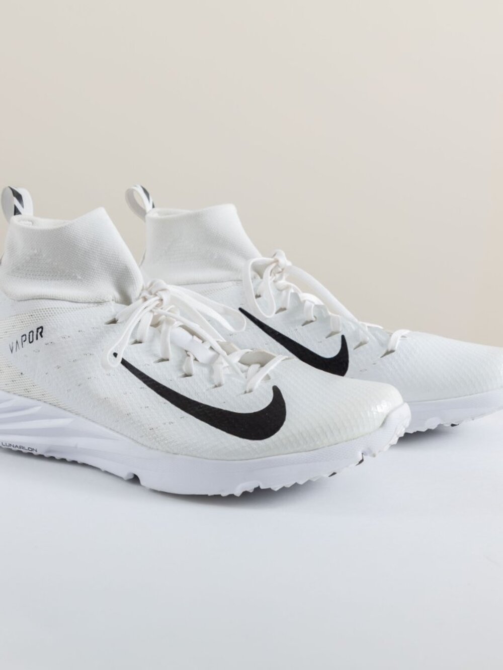 Nike Vapor Untouchable Speed Turf 2 White Mens Size 11 Football AO8744-100 - Picture 6 of 10